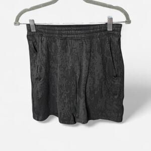 Lululemon Pace Breaker Linerless Short 7" Disrupt Die Work Black Multi Small